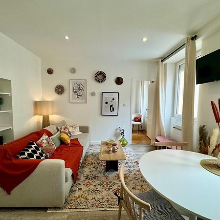 Suite Tango Lyon Luaran gambar
