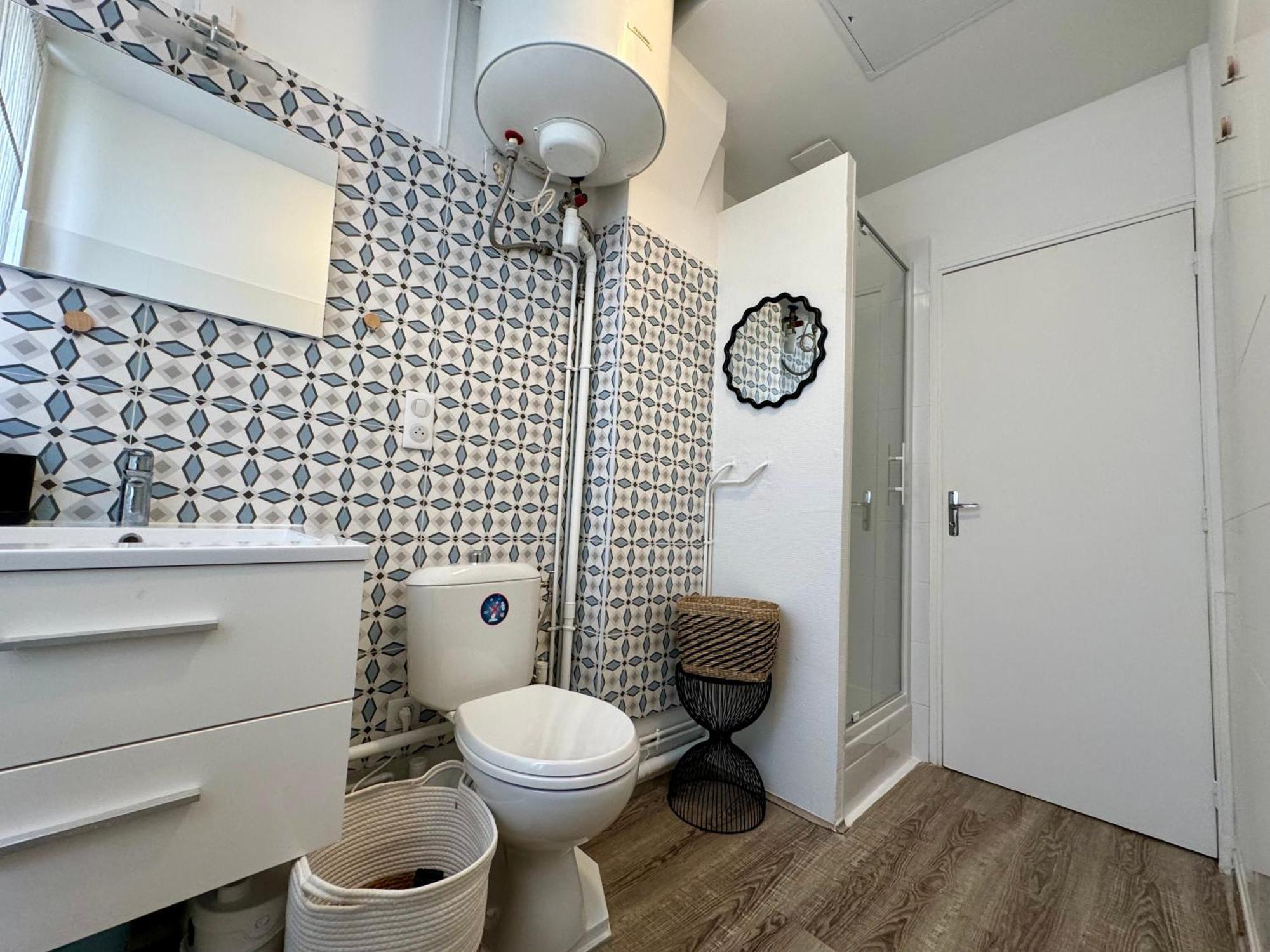 Suite Tango Lyon Luaran gambar