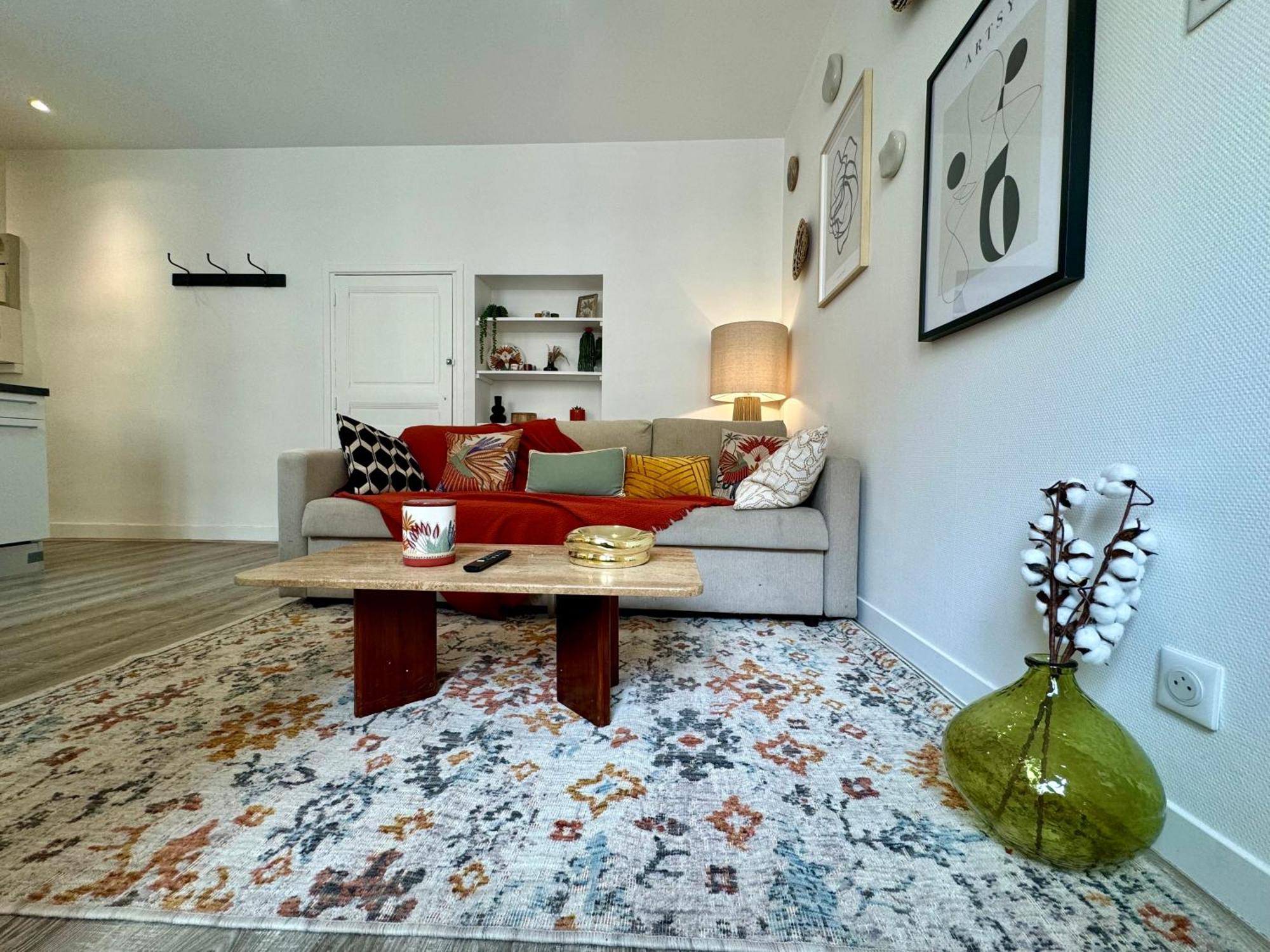 Suite Tango Lyon Luaran gambar